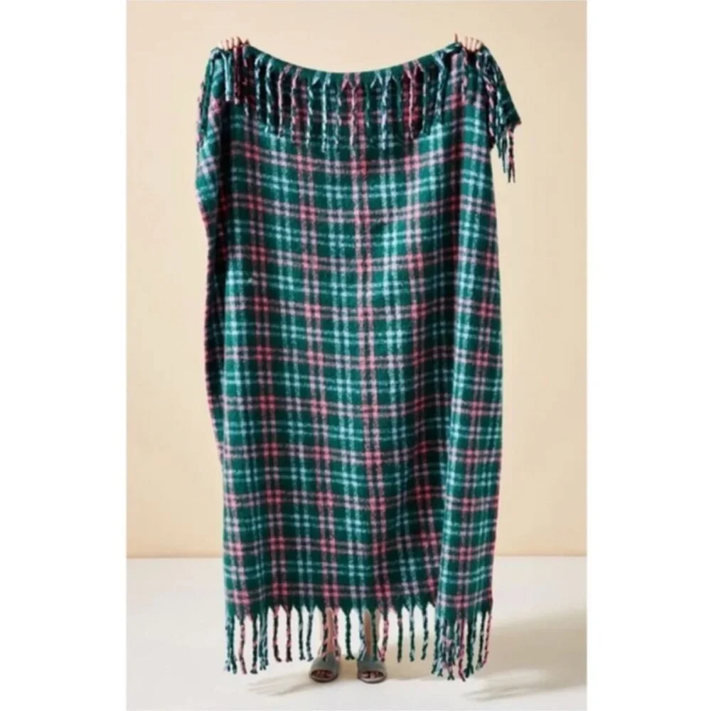 Anthropologie Tartan Plaid Throw Blanket NWT